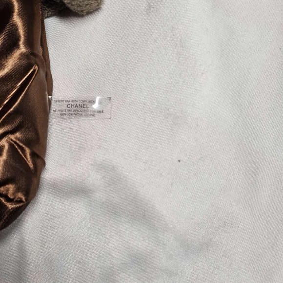 NEW Chanel beauty Precision  Crossbody Bag with Adjustable Strap - Picture 15 of 15